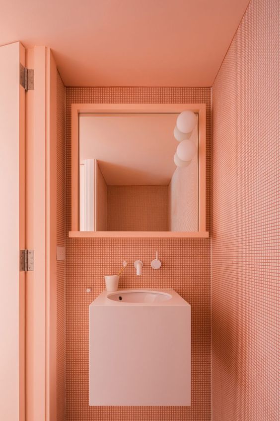  banheiro_com_pastilha_rosa 26 inspirações para usar o Millennial Pink