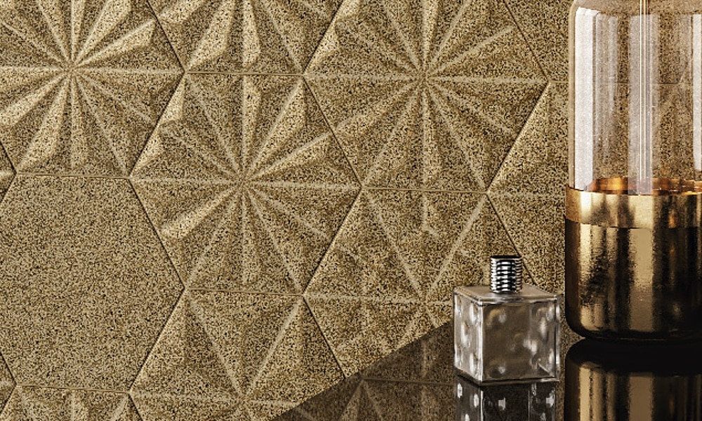 Revestimento hexagonal em parede na cor metálica