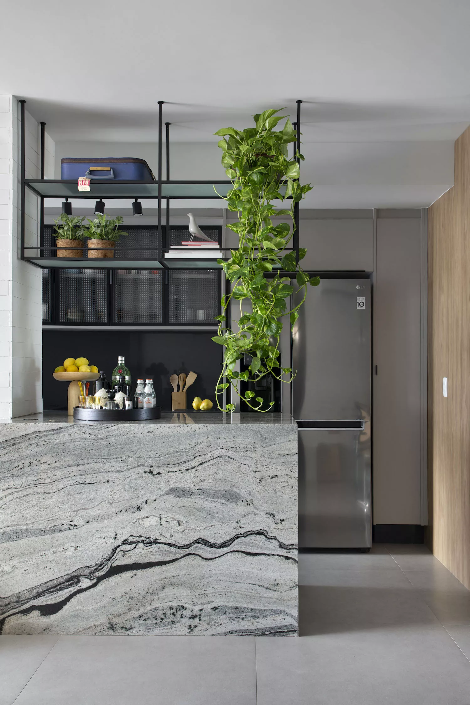 Cozinhas de apartamentos pequenos: 36 ideias para aproveitar melhor o espaço