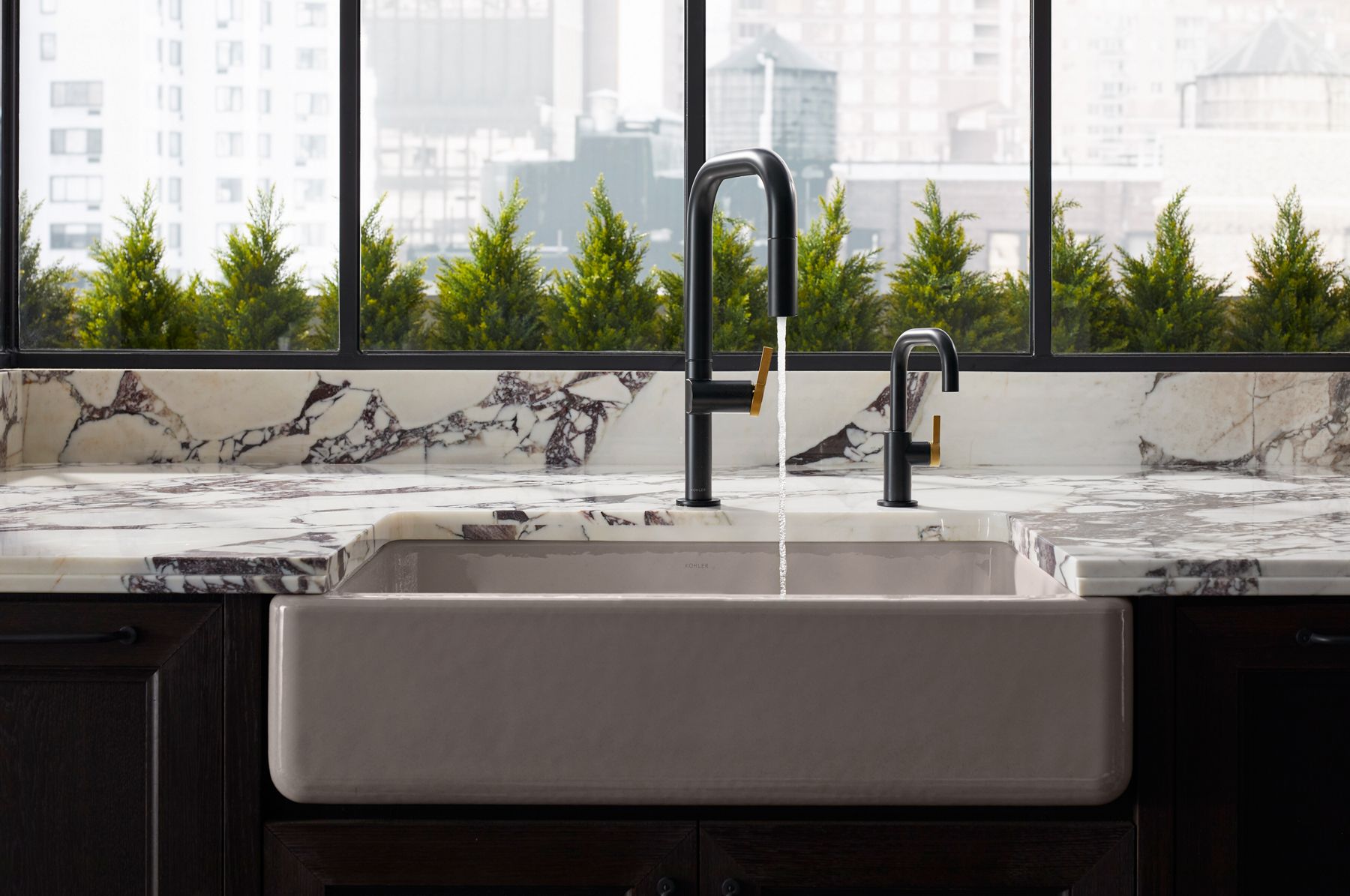 Kohler faz um convite ao bem-estar sensorial na Expo Revestir 2025
